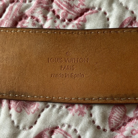 L v belt authintic - Picture 4 of 8